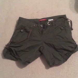 Unionbay green drawstring shorts size 3 juniors